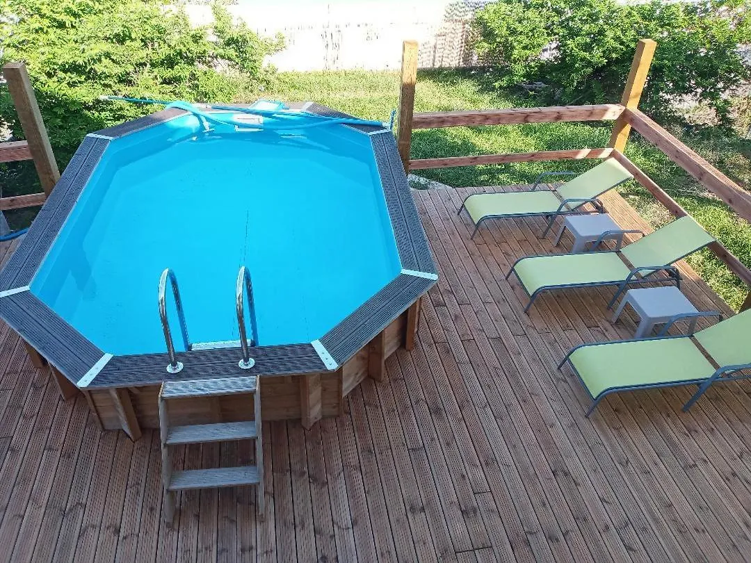 Villa Sable Blanc Le Robert Bed & Breakfast